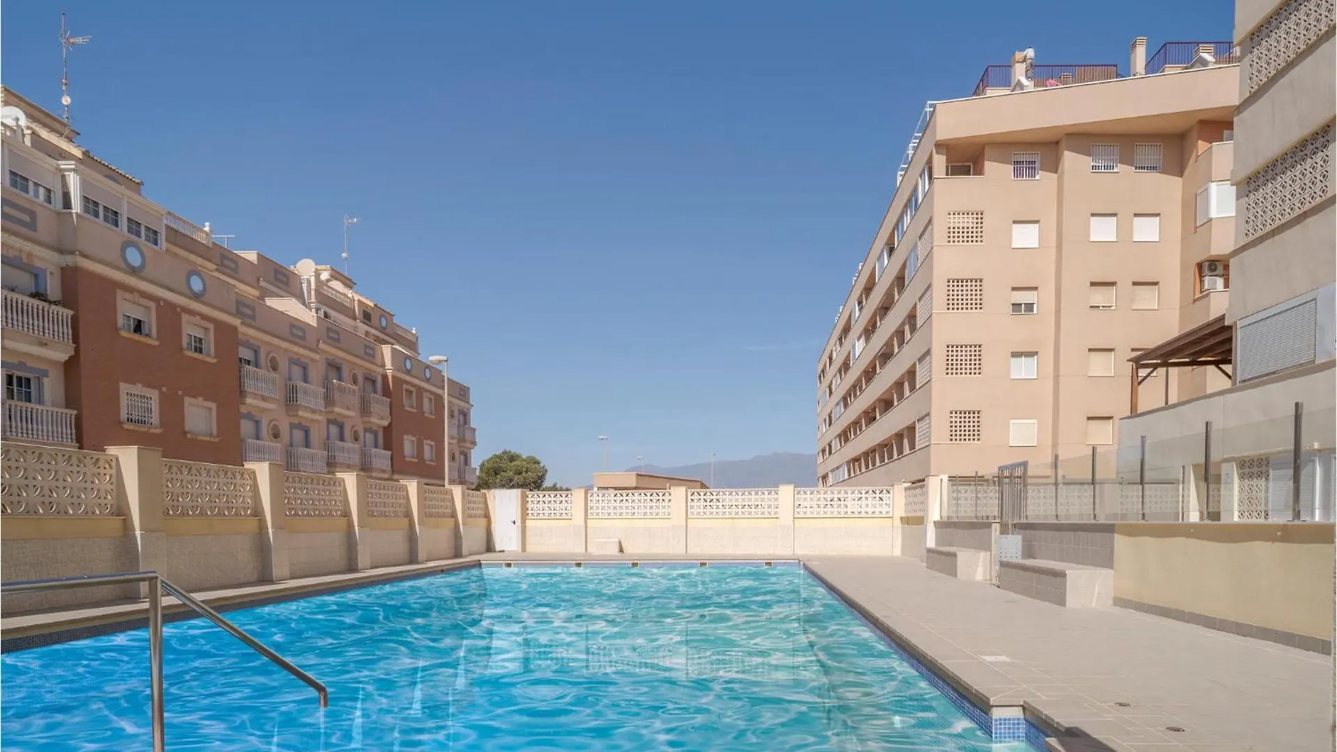 2 Bedroom Lovely Apartment In Roquetas De Mar