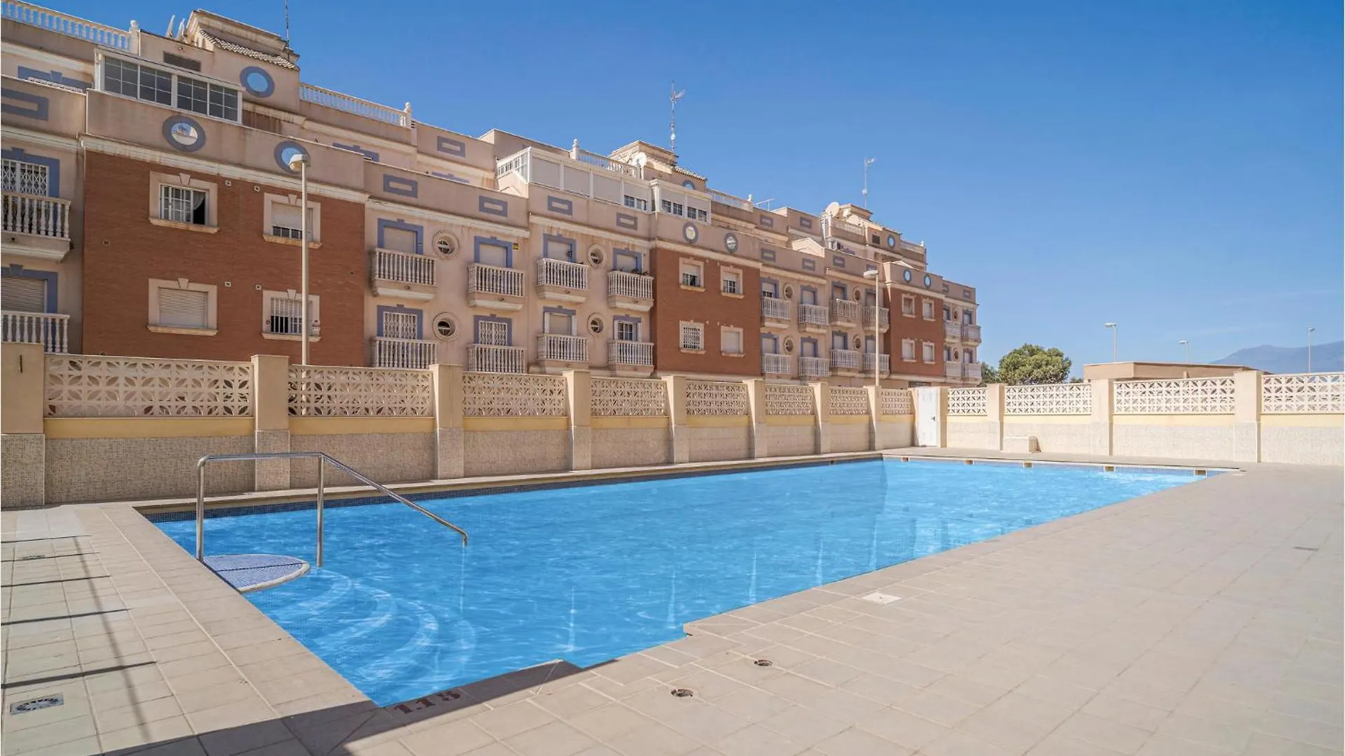 2 Bedroom Lovely Apartment In Roquetas De Mar