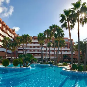 4* Aparthotel Arena Center